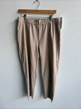 Eileen Fisher Men's Chinos in Light Taupe
